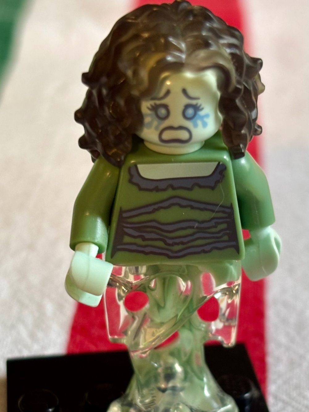 LEGO SERIES 14 "BANSHEE" col14-14 With stand, accessories. LIKE NEW!